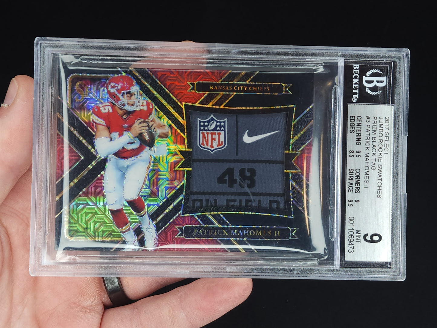 2017 Select Jumbo Rookie Swatches Patrick Mahomes II Black Prizm 1/1 #3 BGS 9