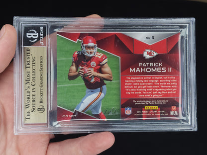 2017 Spectra Rising Rookie Patch Patrick Mahomes II Gold Vinyl 1/1 #4 BGS 9.5